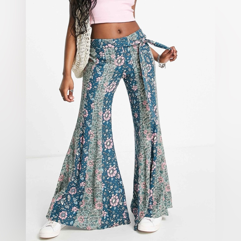 FREE PEOPLE Women’s Bali Sultry Bohemian Flare Pants-Sage Color-Size Small NWT - Picture 7 of 16
